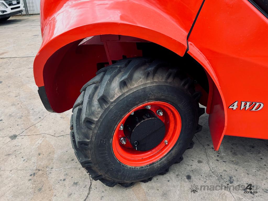 Hangcha 3.5t 4WD Forklift CPCD35 - 4.3m Triplex 3 Speed Diesel Wet Brake System